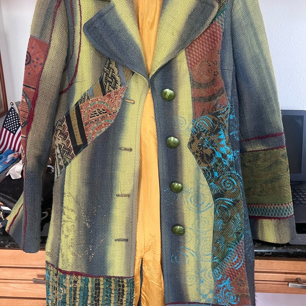 Save The Queen Multicolor Artistic Women's Cape